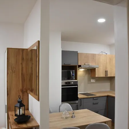 Apartment Ah Odborarska